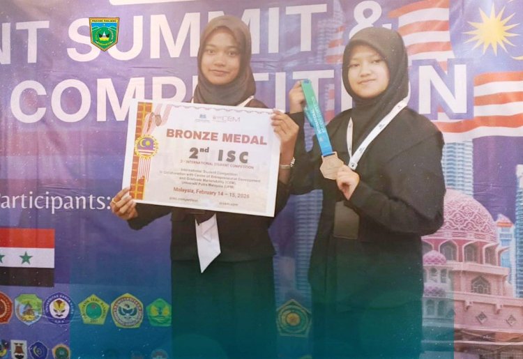 Dua Siswi SMA N 1 Ukir Prestadi di Ajang Internasional, Apa Saja Itu