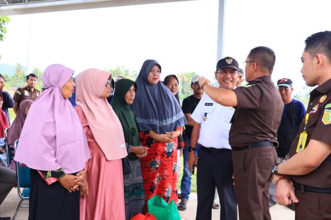 Bupati Padang Pariaman Apresiasi Bantuan Wakajati Sumbar untuk Warga Huntara
