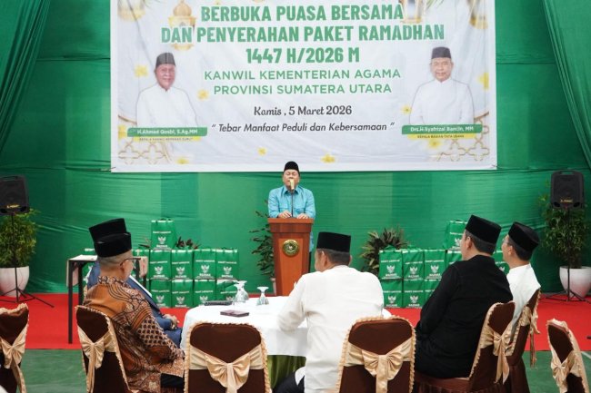 Kanwil Kemenag Sumut Salurkan 200 Bantuan Ramadan Pada Momen Buka Puasa Bersama, ASN Sisihkan Zakat Profesi untuk Sesama