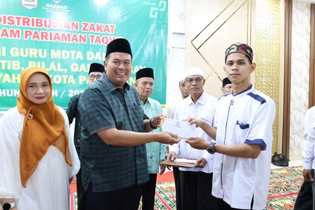 Zakat BAZNAS untuk 422 Guru MDTA di Kota Pariaman Diserahkan Yota Balad