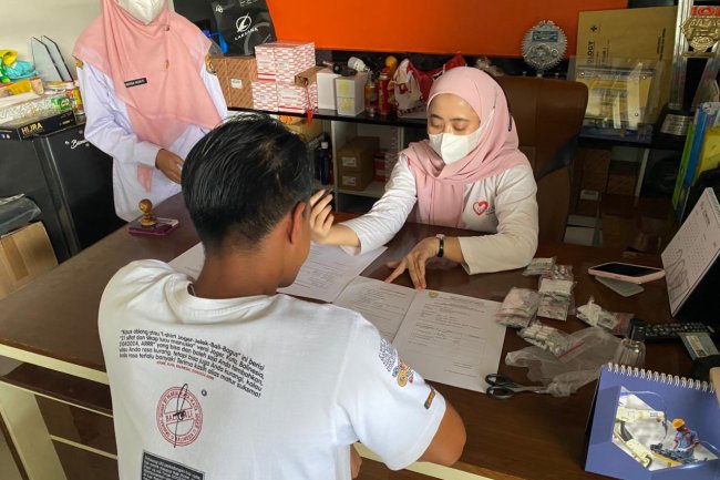 Sopir Bus di Kendal Jalani Tes Urine dan Pemeriksaan Kesehatan Jelang Mudik 2026