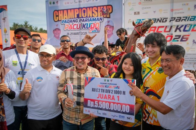 Kuda Queen Mentari Milik Bupati Tanah Datar Juara di Pacu Kuda Padang Pariaman 2026, Dorong Pariwisata dan Ekonomi Lokal