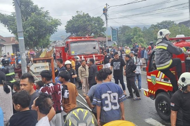 Kebakaran Rumah di Padang Panjang, Pemko Bergerak Cepat Salurkan Bantuan dan Lakukan Penanganan Darurat