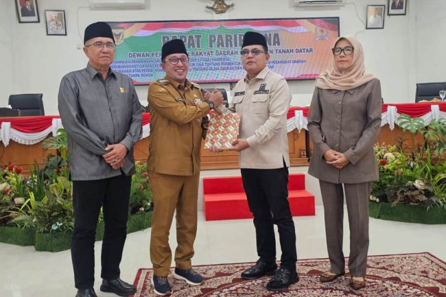 DPRD Tanah Datar Sampaikan Pandangan Terhadap 3 Ranperda, Fraksi Soroti Optimalisasi PAD hingga Kawasan Tanpa Rokok
