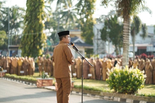 Wali Kota Solok Pimpin Apel ASN Pasca Idul Fitri 1447 H, Tekankan Disiplin dan Peningkatan Kinerja
