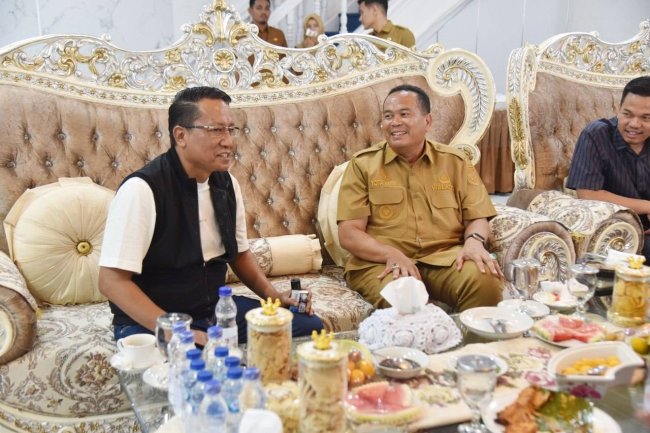 Menkum Supratman Kunjungi Kota Pariaman, Perkuat Sinergi dan Resmikan Posbankum Se-Sumbar