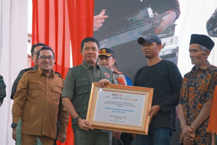 BNPB Salurkan Rp2,865 Miliar untuk Perbaikan 126 Rumah Warga Terdampak Bencana di Tanah Datar