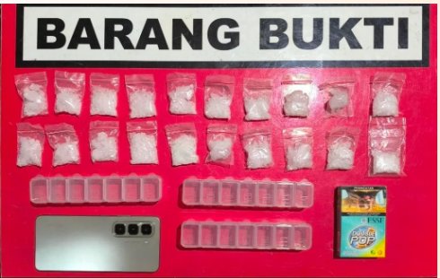 Polres Solok Tangkap Pria Asal Pekanbaru, 20 Paket Sabu Disita di Kabupaten Solok