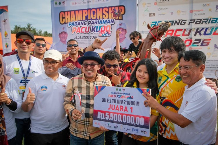 Kuda Queen Mentari Milik Bupati Tanah Datar Juara di Pacu Kuda Padang Pariaman 2026, Dorong Pariwisata dan Ekonomi Lokal