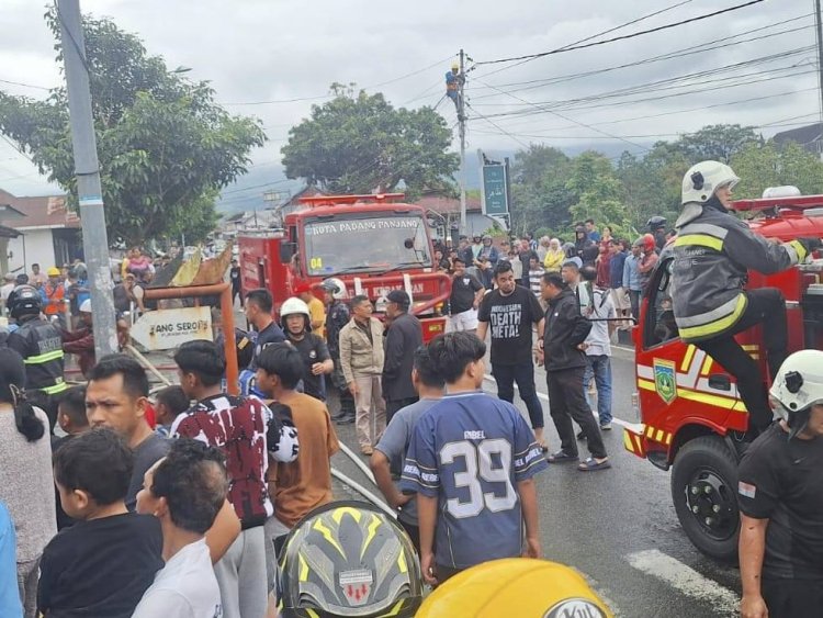 Kebakaran Rumah di Padang Panjang, Pemko Bergerak Cepat Salurkan Bantuan dan Lakukan Penanganan Darurat