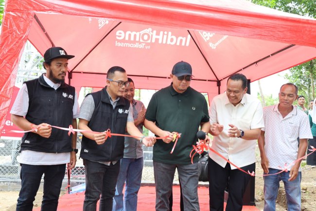 Resmikan BTS Telkomsel di Desa Kajai, Andre Rosiade Dorong Pariaman Bebas Blank Spot