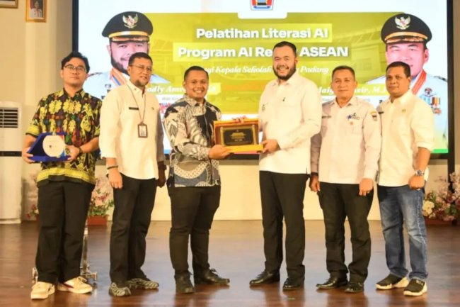 Pemko Padang Latih 500 Kepala Sekolah Kuasai AI, Fadly Amran: Bukan Lagi Pilihan tapi Kewajiban