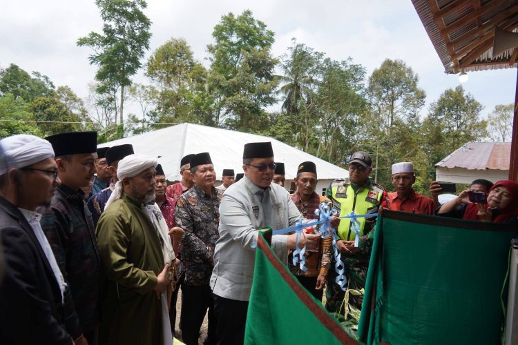Wabup Tanah Datar Resmikan Musala Nurul Ilmi, Perkuat Peran Pesantren Cetak Generasi Berakhlak