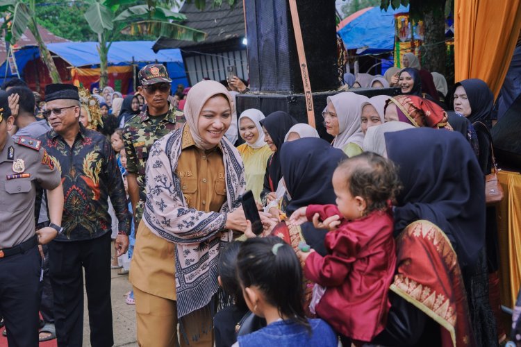 Bupati Annisa Hadiri Alek Nagari Tebing Tinggi, Tegaskan Pelestarian Adat dan Kucurkan Anggaran Infrastruktur