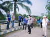Bupati Dharmasraya Tinjau Pembangunan Jembatan Batang Mimpi, Perkuat Akses Ekonomi Warga Sikabau