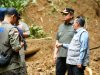BNPB Salurkan Bantuan Rp223 Juta untuk Korban Banjir dan Longsor di Tanah Datar