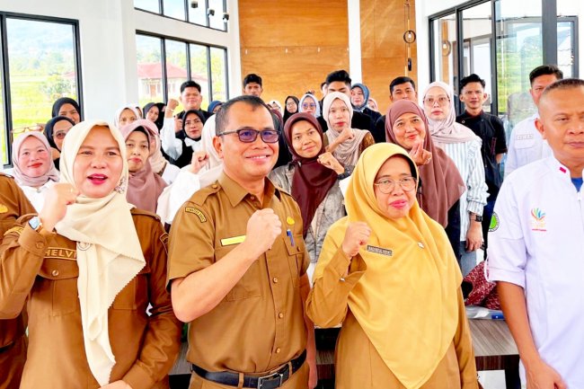 UMKM  45 Pelaku UMKM Kabupaten Solok Ikuti Pelatihan Pembuatan Dimsum Mentai dan Siomai
