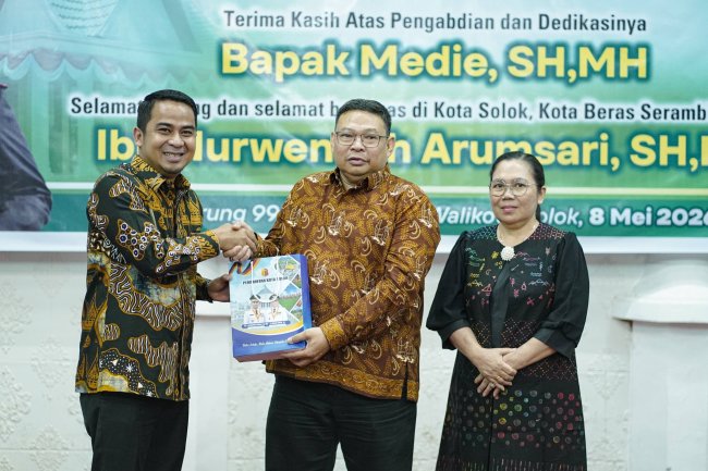 Wali Kota Solok Hadiri Pisah Sambut Kajari, Nurwendah Arumsari Resmi Pimpin Kejari Solok