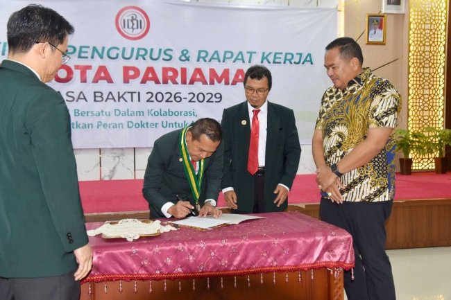 Wali Kota Pariaman Hadiri Pelantikan Pengurus IDI Kota Pariaman 2026-2029