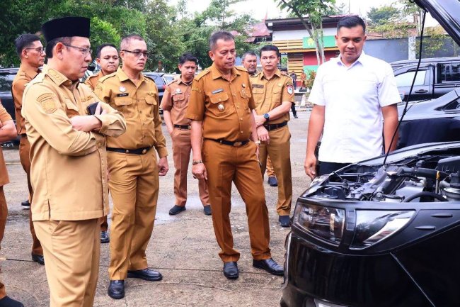 Wali Kota Payakumbuh Periksa Kendaraan Dinas, Tegaskan Penggunaan Aset Negara Harus Tertib dan Profesional