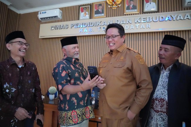 Rumah Gadang Dibangun di Texas AS, Wabup Tanah Datar: Peluang Emas Pasarkan Rendang dan Batik