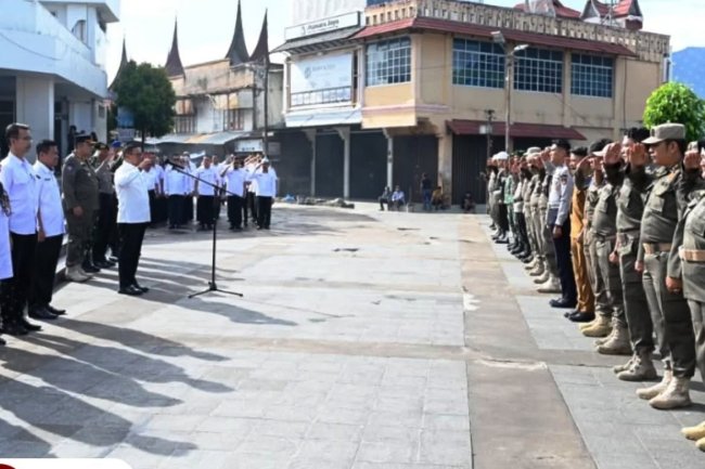 Tata Kawasan Jam Gadang, Wali Kota Bukittinggi Pindahkan PKL ke Pasar Atas