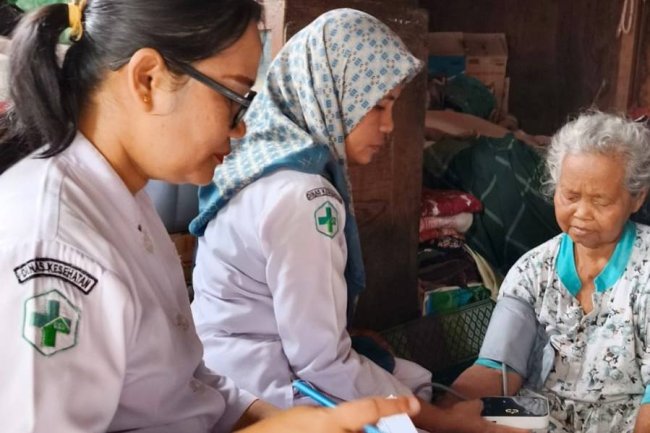 Permudah Akses Medis, Program Dokter Warga Puskesmas Lubuk Begalung Padang Sasar Pasien Kronis