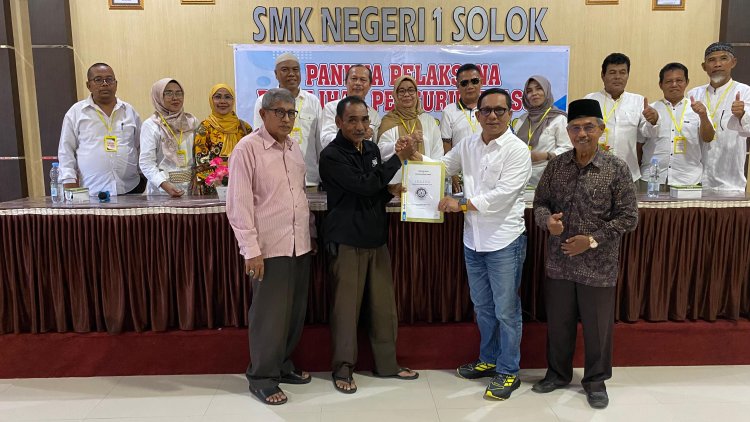 Fauzi Rusli Terpilih Secara Aklamasi Sebagai Ketua IKASSO