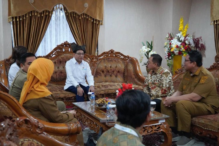 Wamenkes RI Kunjungi Tanah Datar, Pemkab Dorong Percepatan Eliminasi TB dan Penguatan Layanan Kesehatan