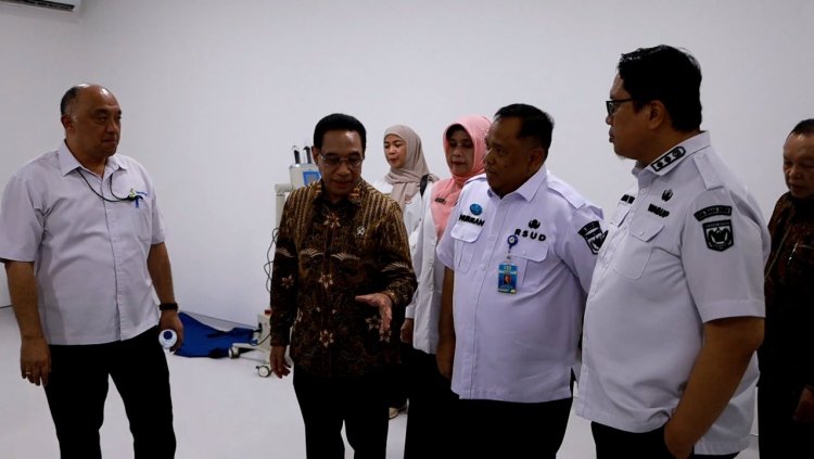 Wamenkes Tinjau RSUD M Ali Hanafiah Batusangkar, Tanah Datar Diproyeksikan Jadi Pusat Eliminasi TBC di Sumbar
