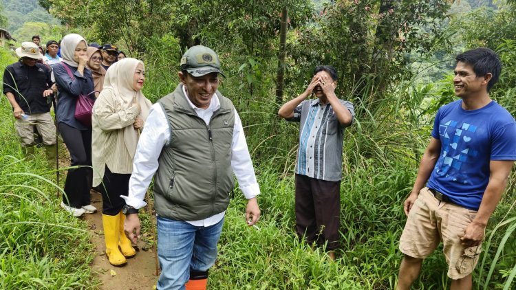 Bupati Tanah Datar Tinjau Sabo Dam Gunung Sago Pascabanjir, Warga Diminta Waspada Longsor Susulan