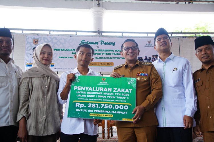 Bantu Kuliah ke PTN, Pemkab Tanah Datar dan Baznas Salurkan Beasiswa Ratusan Juta Rupiah