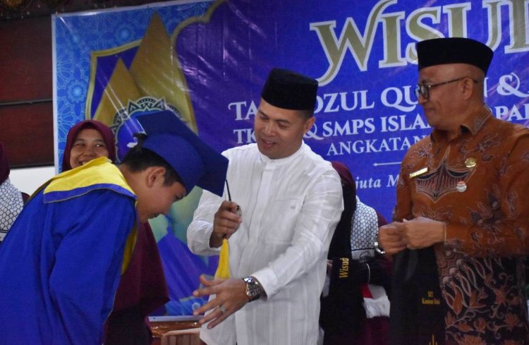 Cetak Generasi Qurani, Wabup Iraddatillah Hadiri Wisuda Tahfiz IT Kautsar Ilmi Sijunjung